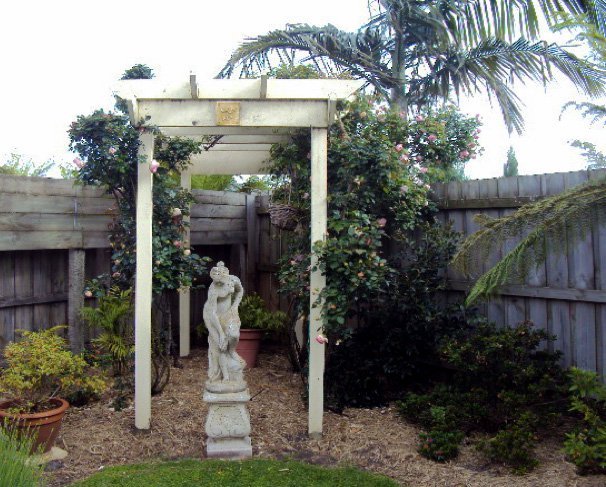 Rose arbour 2